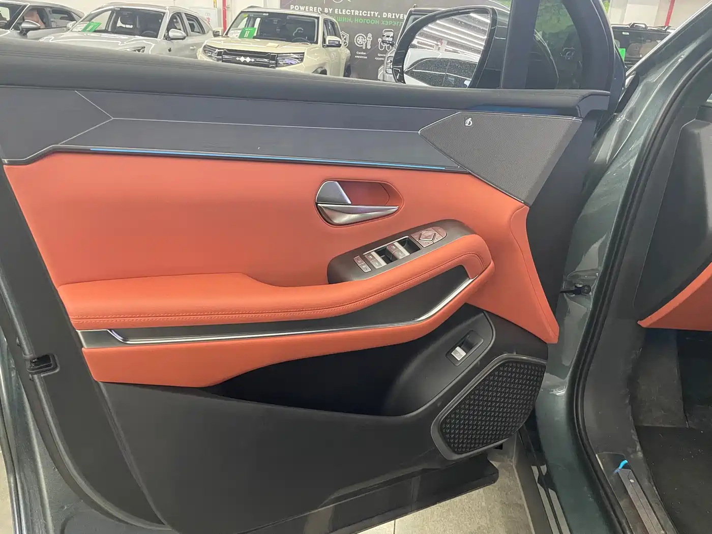 BYD Tang L 2025 DM 175KM Drone Player Edition фото 11