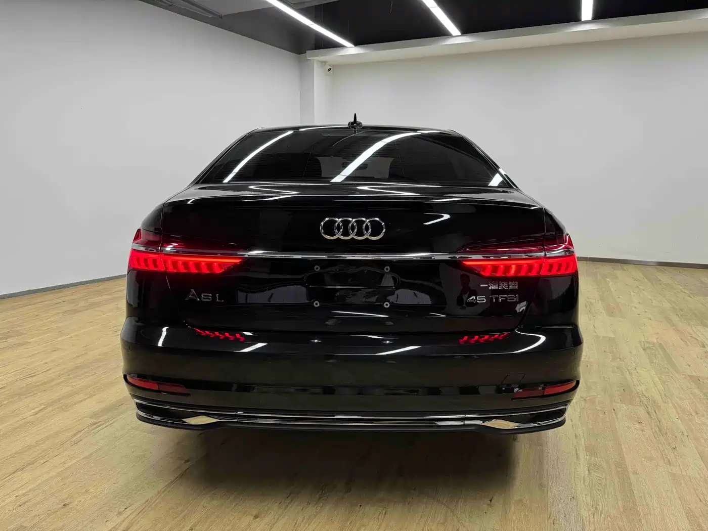 Audi A6L 2024 45 TFSI Premium Elegance фото 29