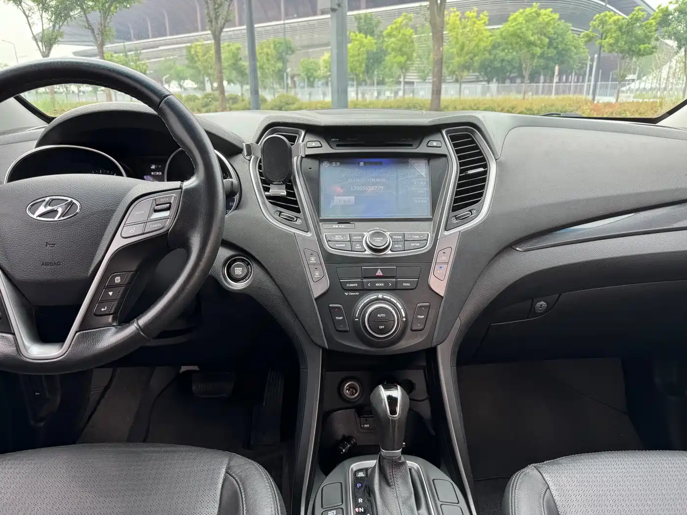 Hyundai Santa Fe 2013 Facelift 2.4L Automatic 4WD Smart фото 10