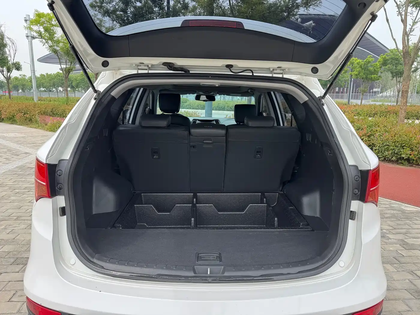 Hyundai Santa Fe 2013 Facelift 2.4L Automatic 4WD Smart фото 20