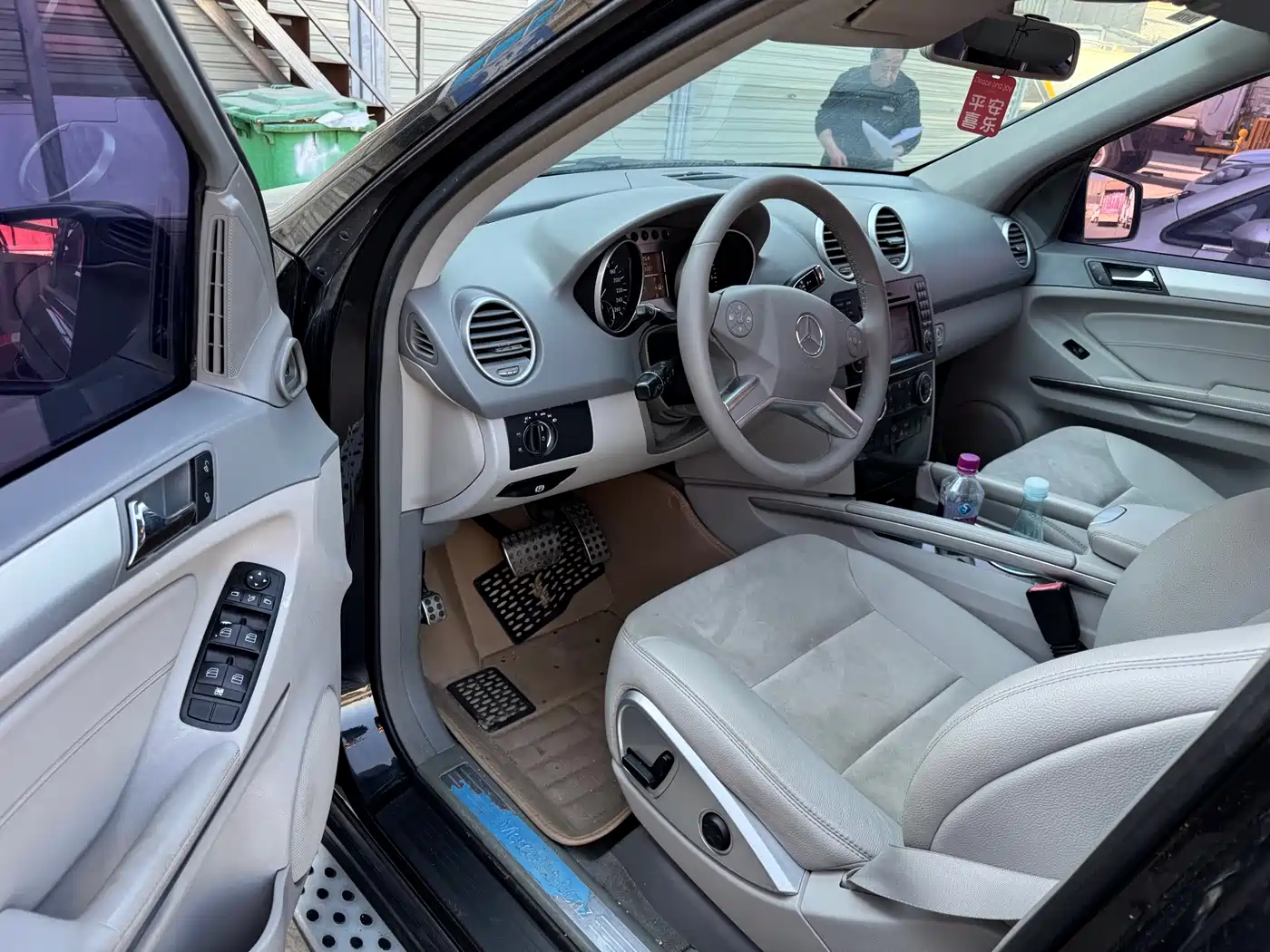 Mercedes-Benz M-Class 2010 ML 300 4MATIC фото 7