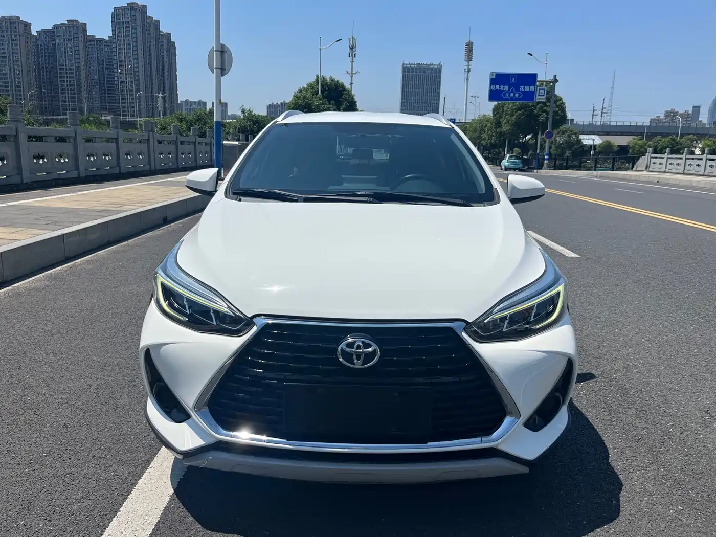 Toyota YARiS L Zhi Xuan 2020 Zhiyan X 1.5L CVT Premium Edition фото 2