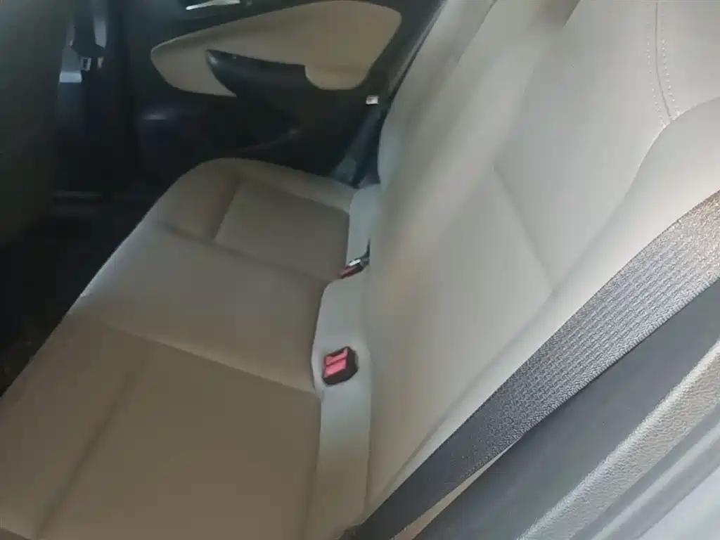 Buick Excelle 2018 15N CVT Elite фото 17