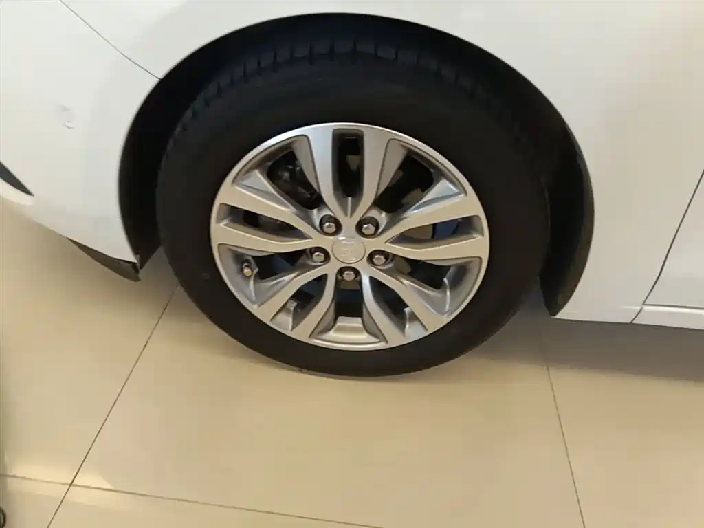 Buick Excelle 2018 18T Automatic Flagship фото 23