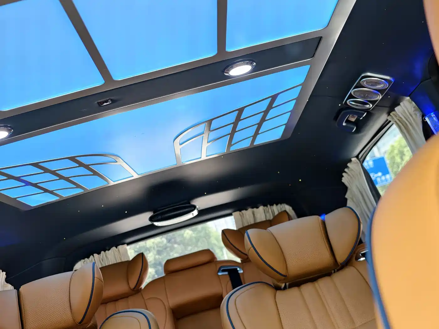 Mercedes-Benz Vito 2021 2.0T Business Edition 7-seater фото 21