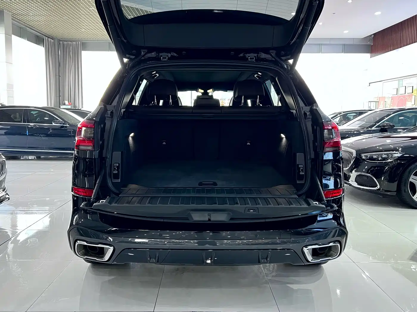BMW X5 2022 Facelift xDrive 40Li M Sport Package фото 25