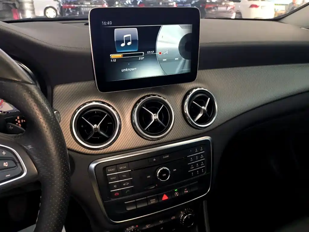 Mercedes-Benz GLA 2016 GLA 200 Fashion фото 13