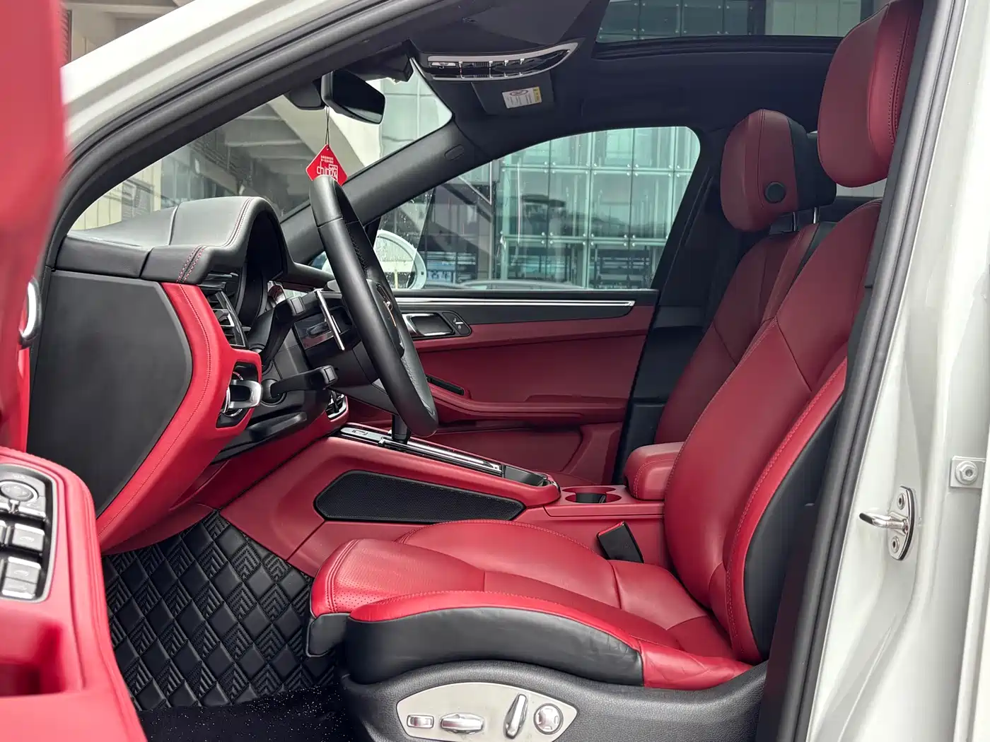 Porsche Macan 2024 Macan 2.0T фото 9