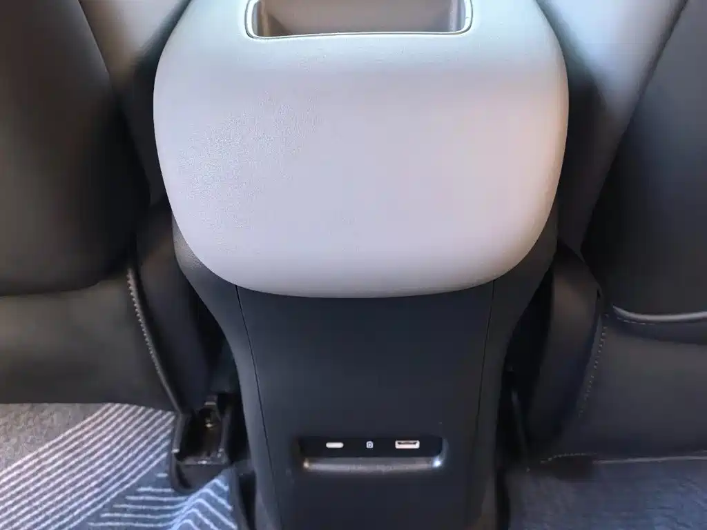 Zeekr X 2023 RWD ME Edition 5-seater фото 11