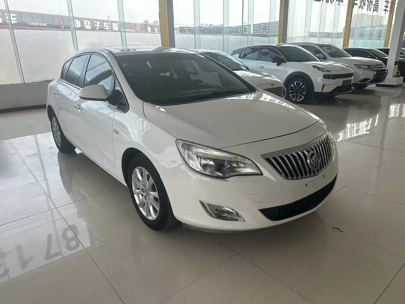 Buick Excelle 2014 XT 1.6L Automatic Fashion фото 2
