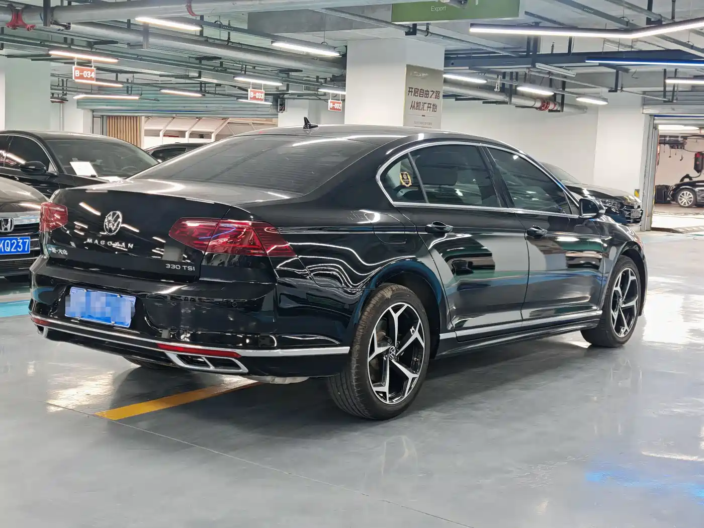 Volkswagen Magotan 2025 Popular Edition 330TSI DSG Luxury фото 17