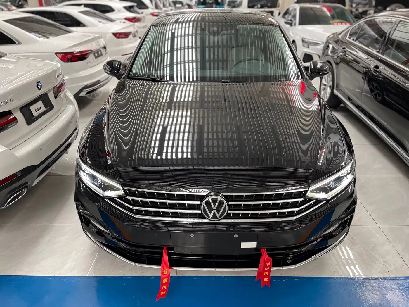 Volkswagen Magotan 2024 2 Million Units Public Sharing Edition 330TSI DSG Luxury фото 2