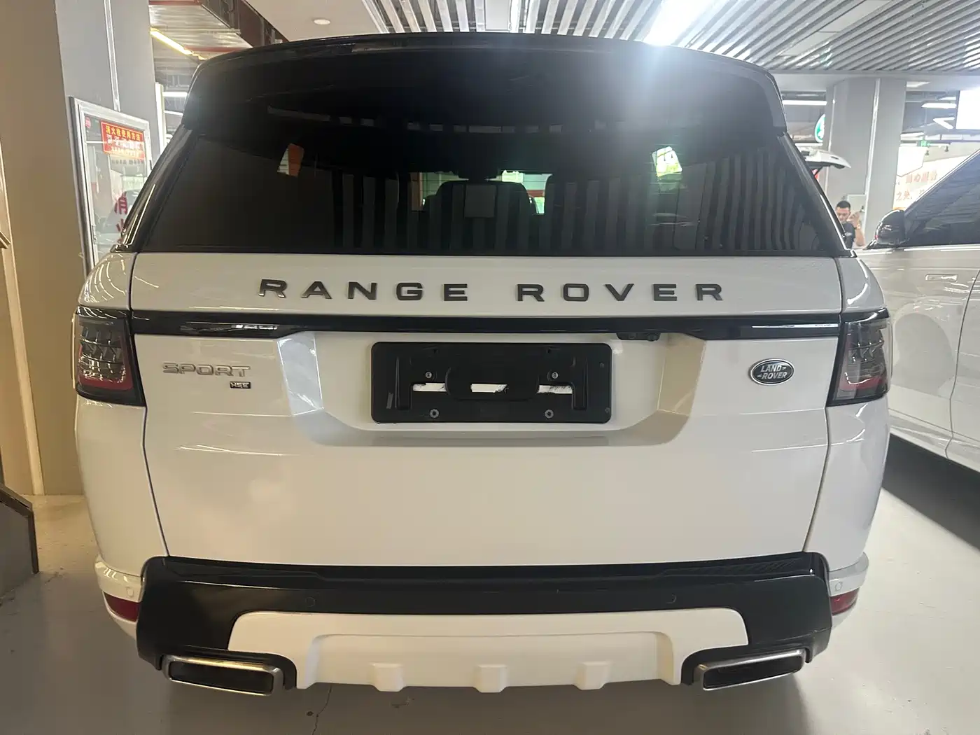 Land Rover Range Rover Sport 2020 3.0 L6 HSE DYNAMIC фото 5