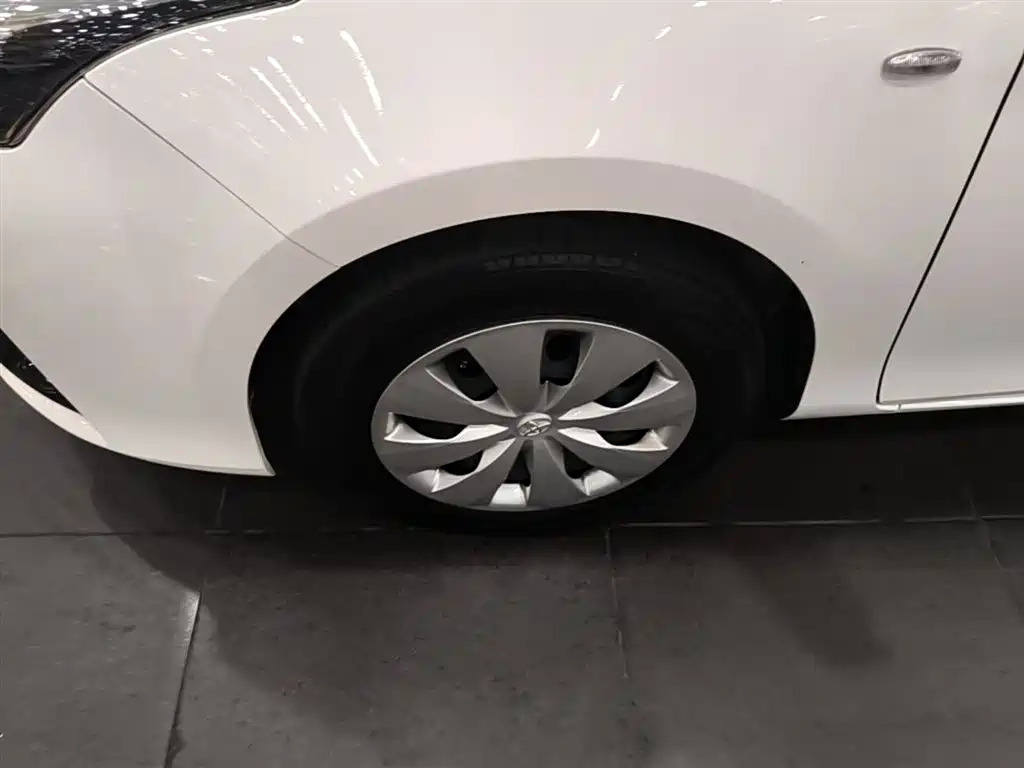 Toyota YARiS L Zhi Xuan 2021 1.5L CVT Leading Edition фото 23