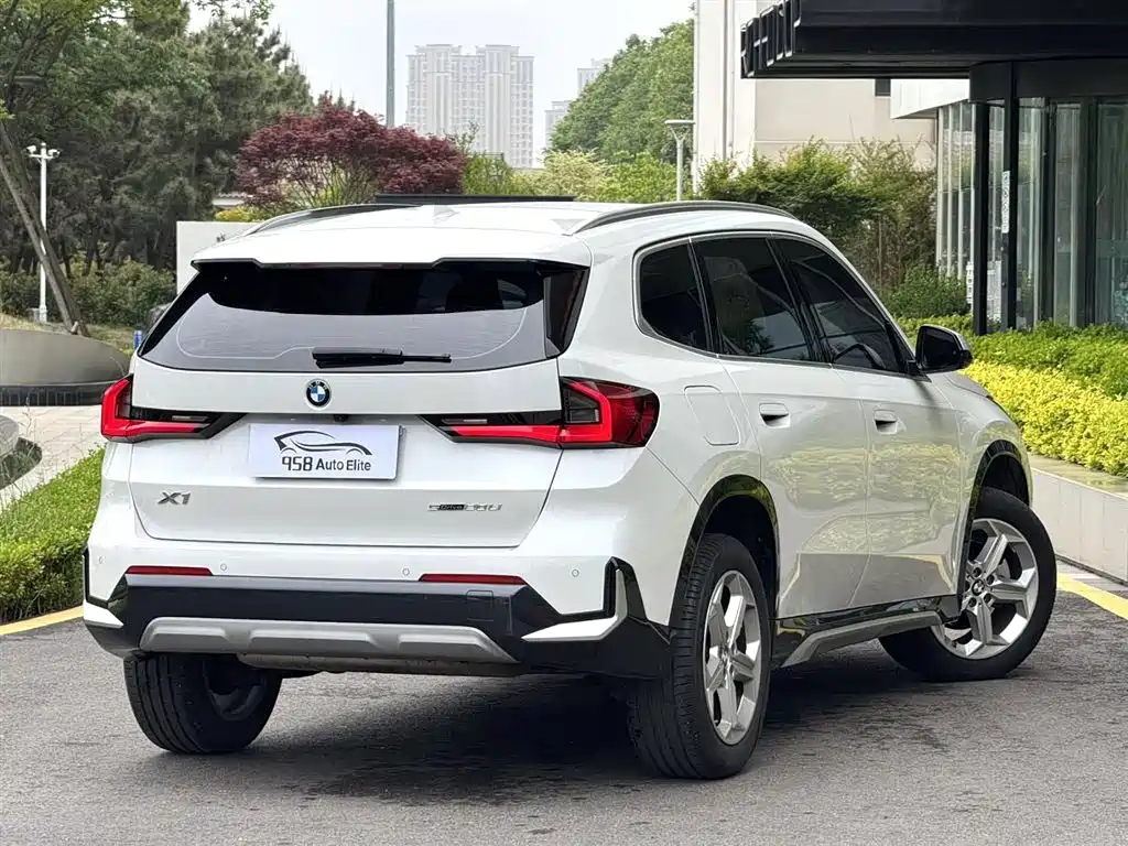 BMW X1 2023 sDrive20Li X Design Package фото 14