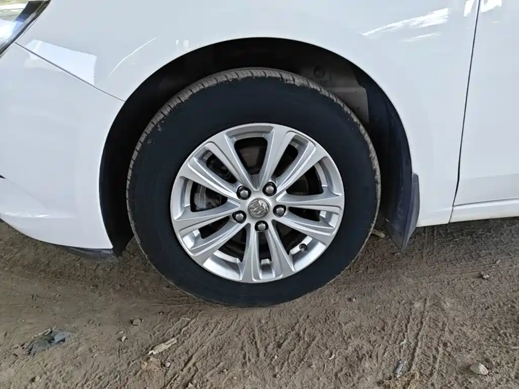 Фото 23 - Buick Excelle