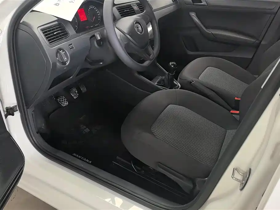 Volkswagen Santana 2016 1.6L Manual Trend Edition фото 9