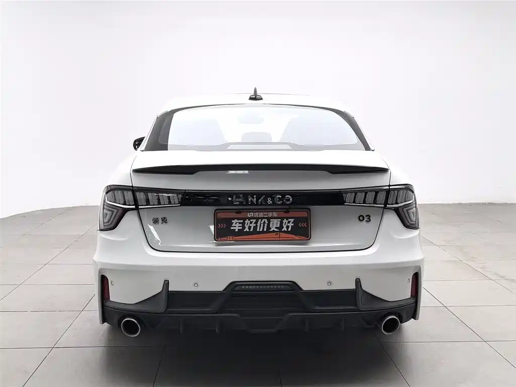 Lynk & Co 03 2022 2.0TD DCT Power Plus фото 4