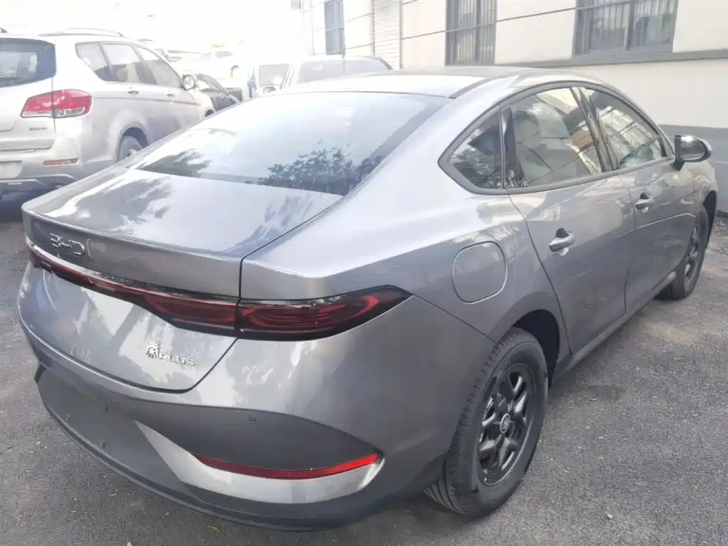 BYD Qin PLUS 2026 DM-i Smart Edition 128KM Progressive фото 7