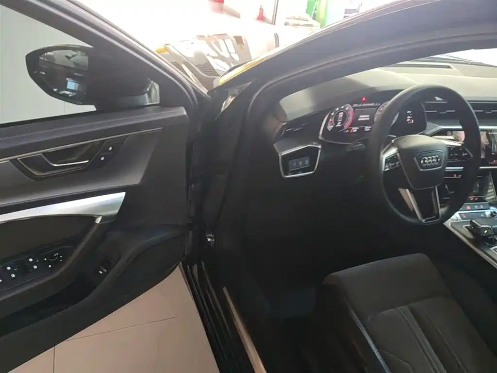 Audi A6L 2019 40 TFSI Luxury Dynamic фото 16