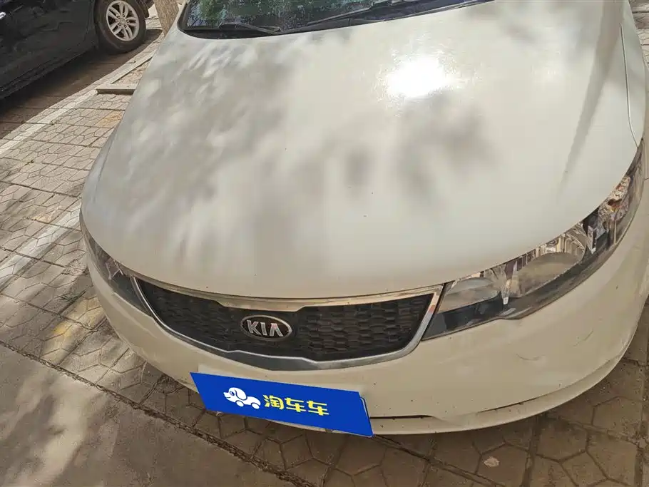 Kia Forte 2012 1.6L MT GL Commemorative Edition фото 2