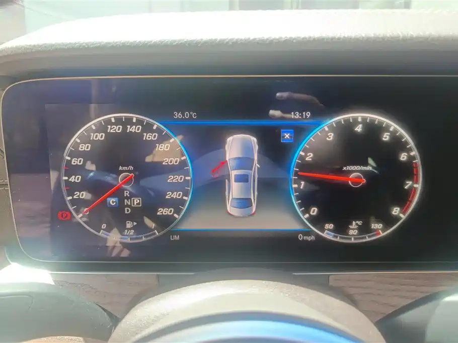 Mercedes-Benz E-Class 2019 E 300 L Luxury фото 14