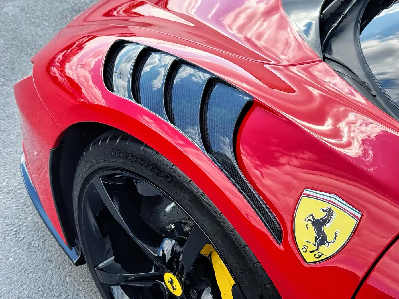 Ferrari SF90 2021 2020 3.9T V8 Stradale