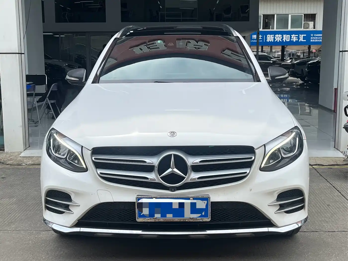 Mercedes-Benz GLC 2018 GLC 260 4MATIC Luxury фото 2