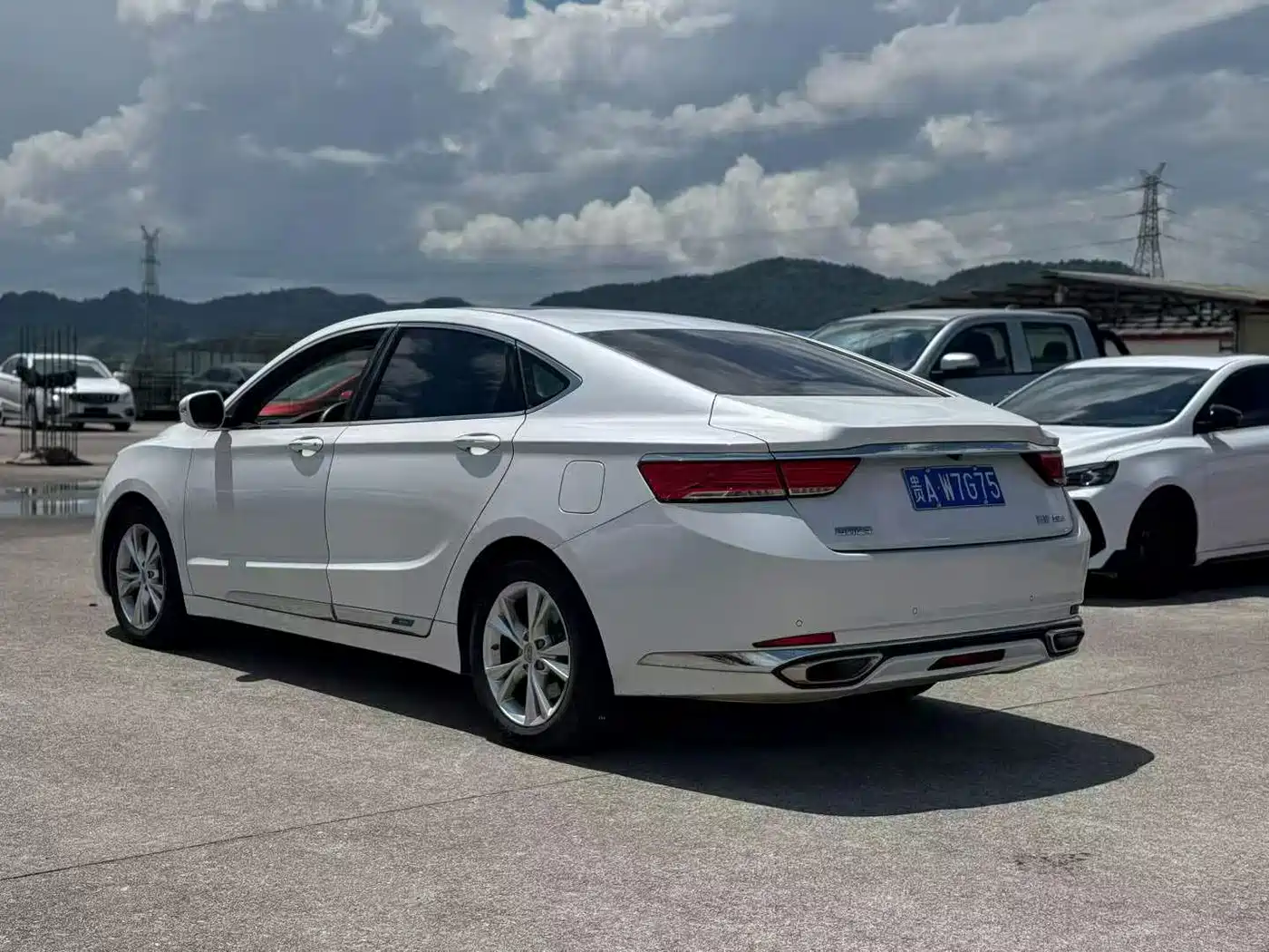 Geely Borui 2019 2020 1.5T MHEV Premium Edition
