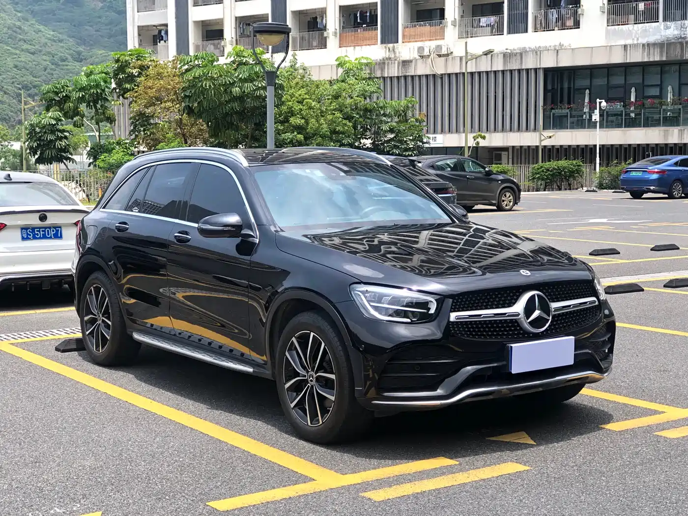 Mercedes-Benz GLC 2021 GLC 300 L 4MATIC Sporty фото 3