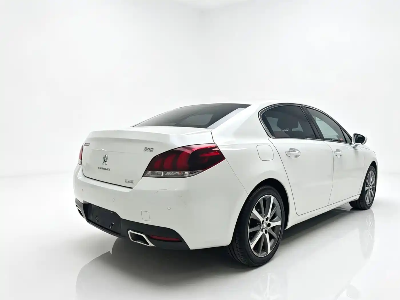Peugeot 508 2015 1.8THP Auto Excellence Edition фото 5