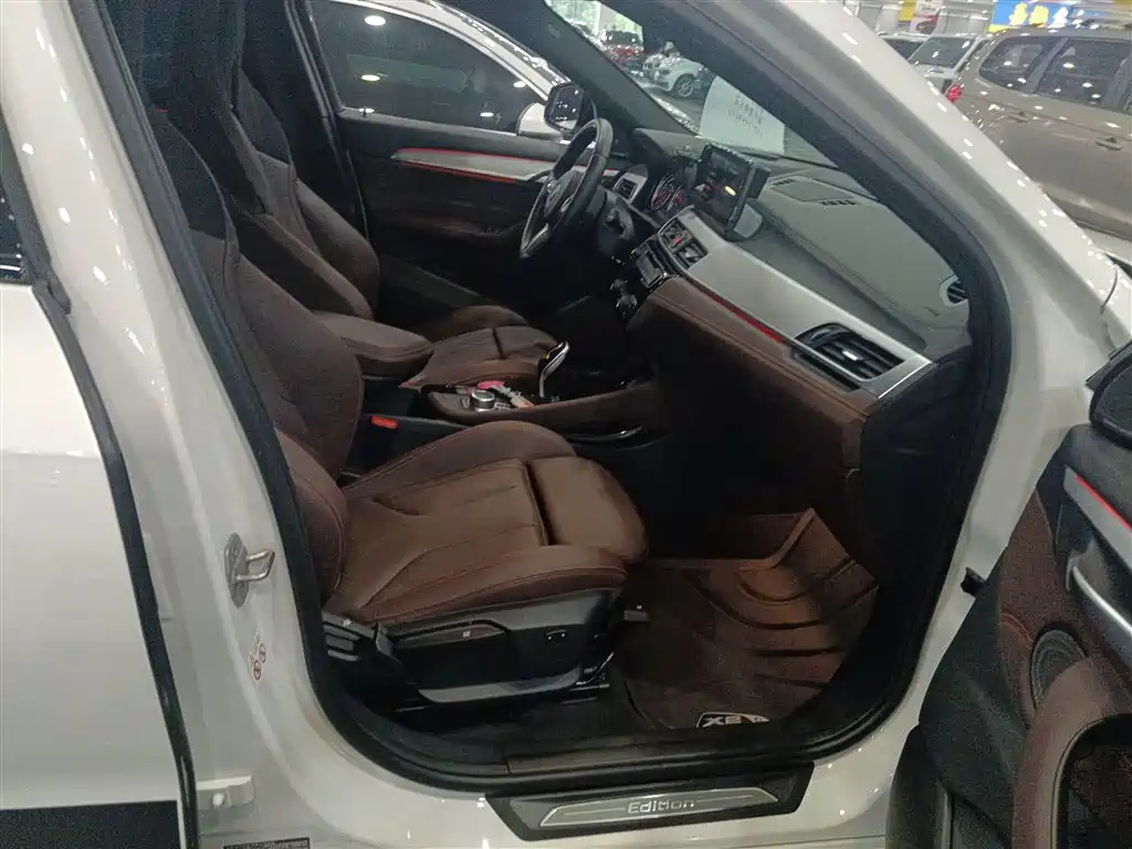 BMW X2 2021 sDrive25i Shadow Night Edition фото 16