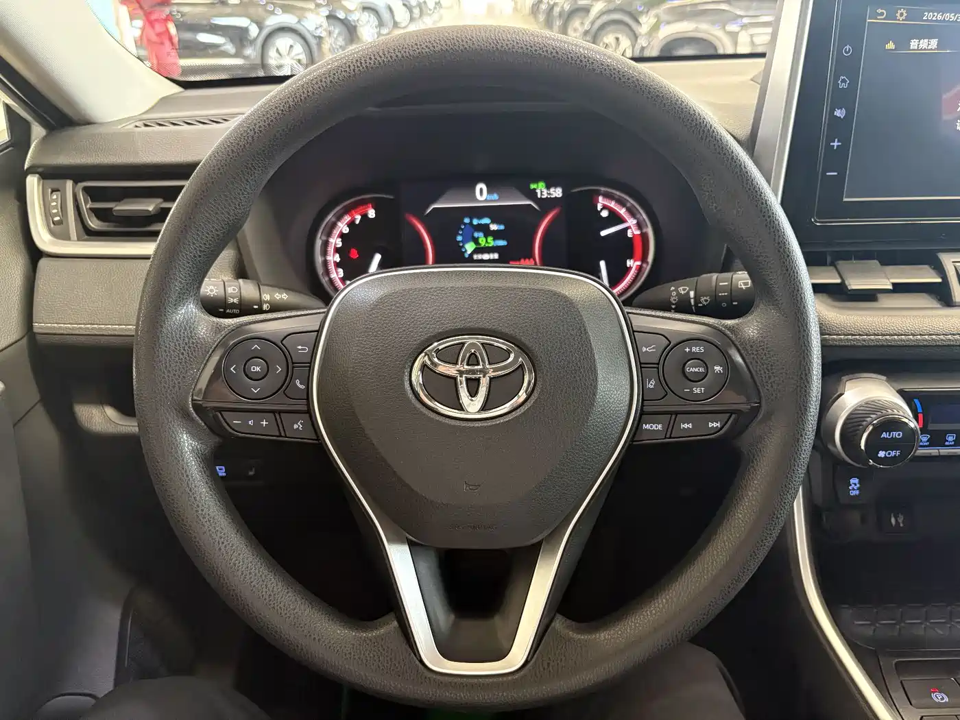 Toyota RAV4 Rongfang 2020 2.0L CVT 2WD Trend Edition фото 9