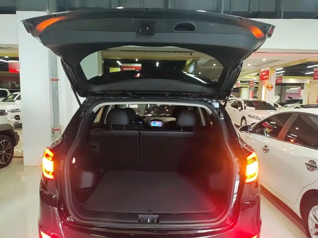 Hyundai Beijing Hyundai ix35 2013 2.0L Auto 2WD Smart GLS China IV фото 19