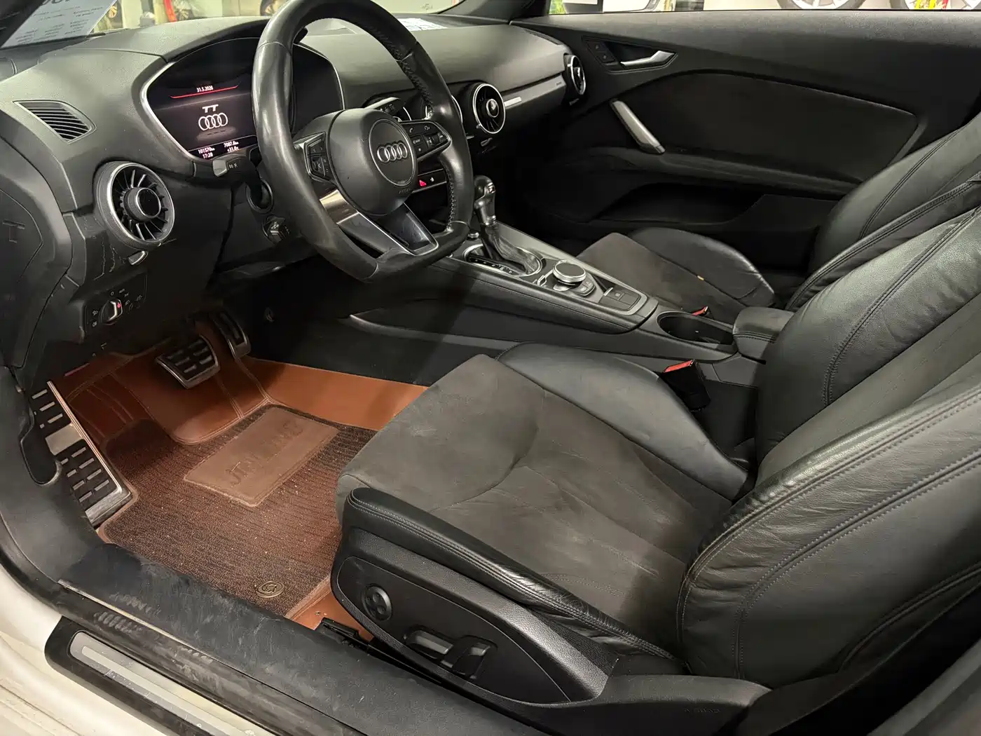 Audi TT 2015 TT Coupe 45 TFSI фото 11