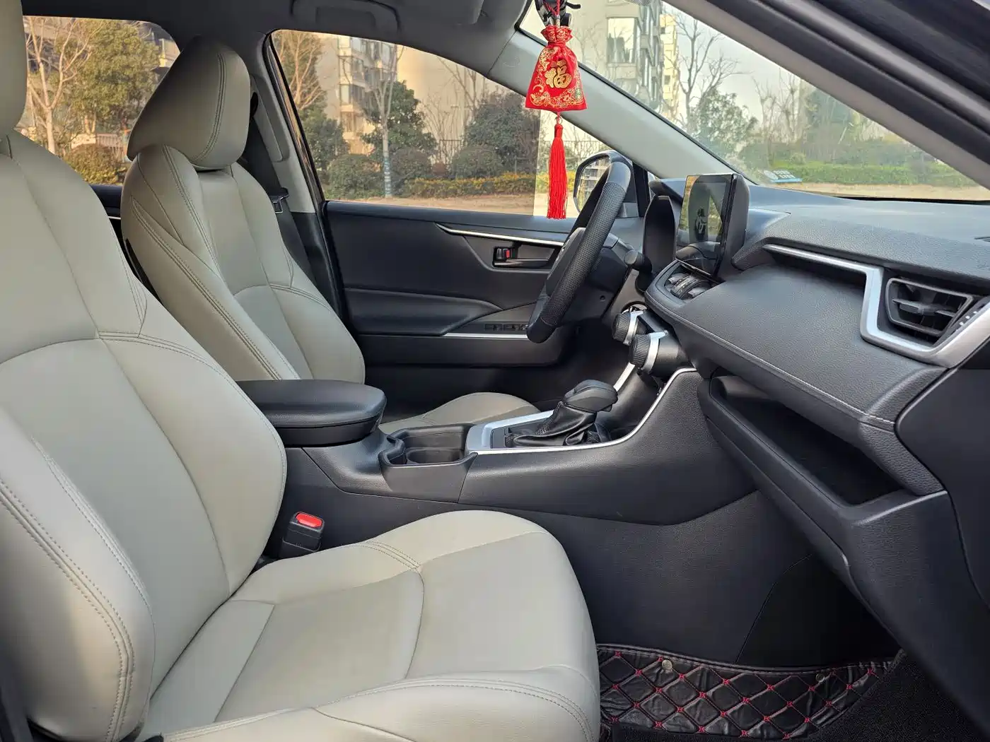 Toyota Wildlander 2022 2.0L CVT FWD Leading Edition фото 5