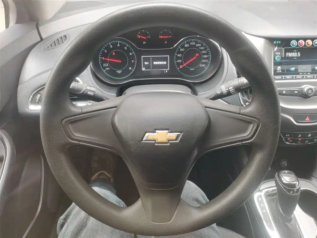 Chevrolet Cruze 2018 320 Automatic Pioneer Sunroof Edition фото 11