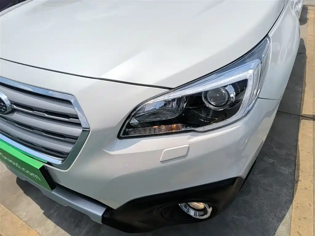 Subaru Outback 2015 2.5i Sport Navigation Edition фото 24
