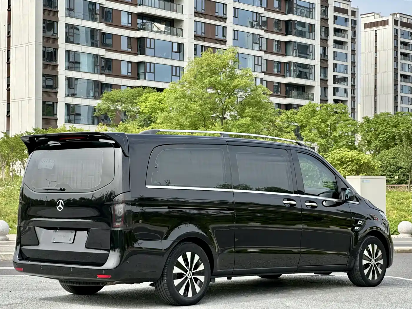 Mercedes-Benz Vito 2023 2.0T Business 7-Seater фото 4