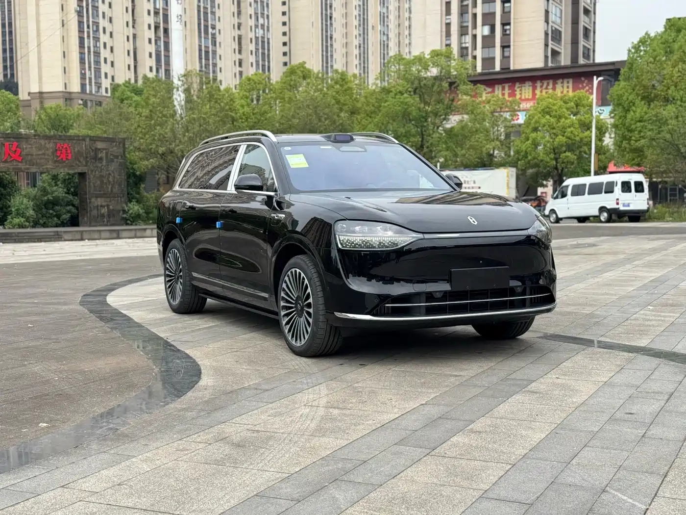 AITO Wenjie AITO M9 2024 Range Extender Max Edition 42kWh 6-seater фото 3