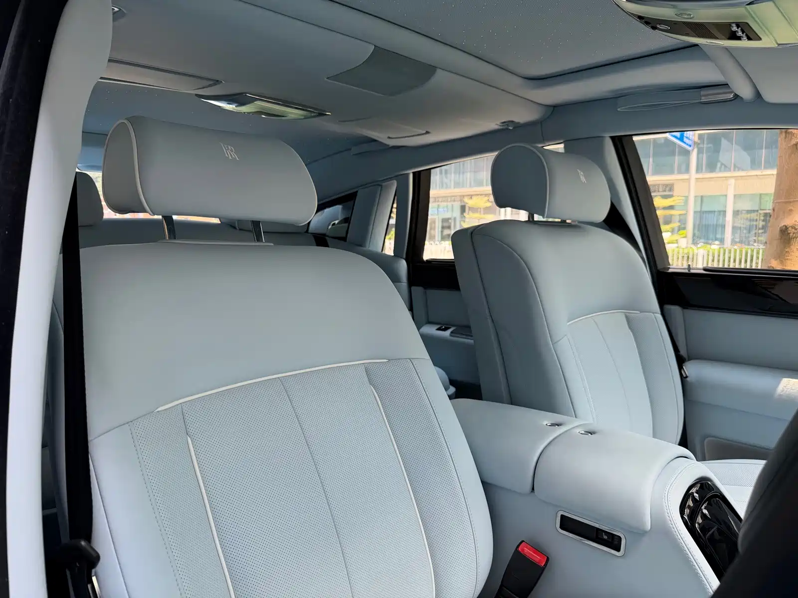 Фото 8 - Rolls-Royce Phantom