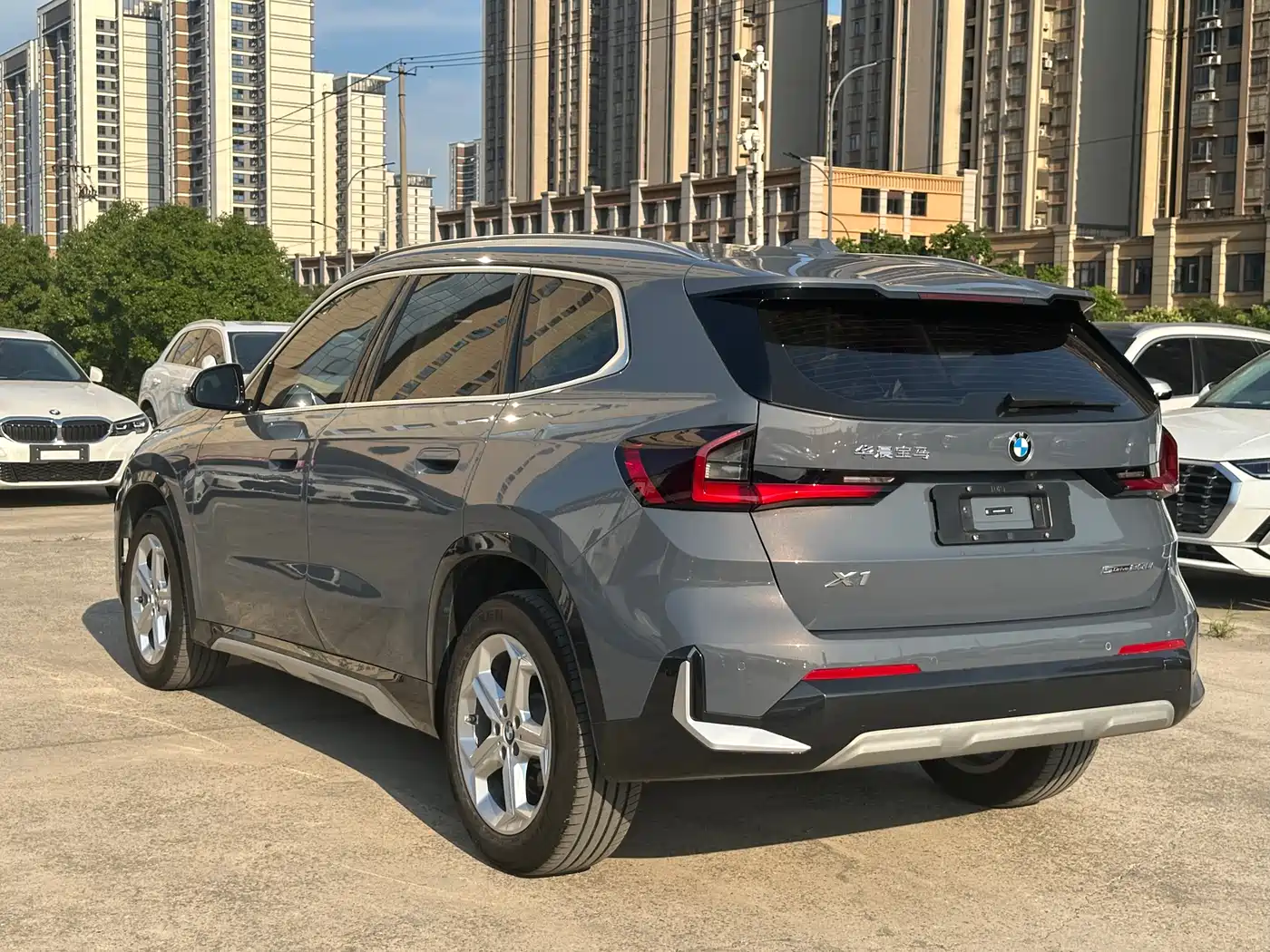 BMW X1 2023 sDrive20Li X Design Package фото 9