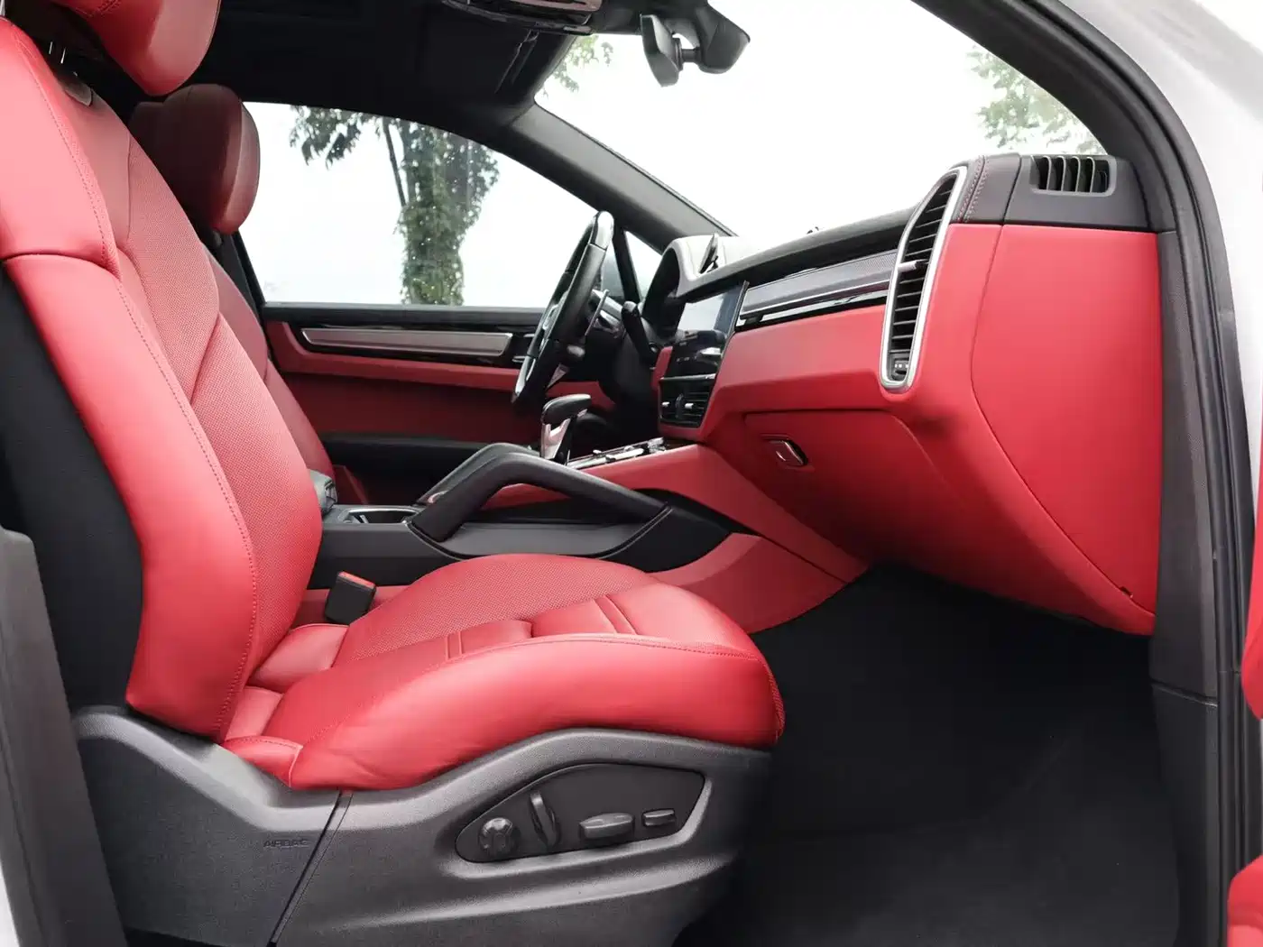 Porsche Cayenne 2023 Cayenne 3.0T Platinum Edition фото 13