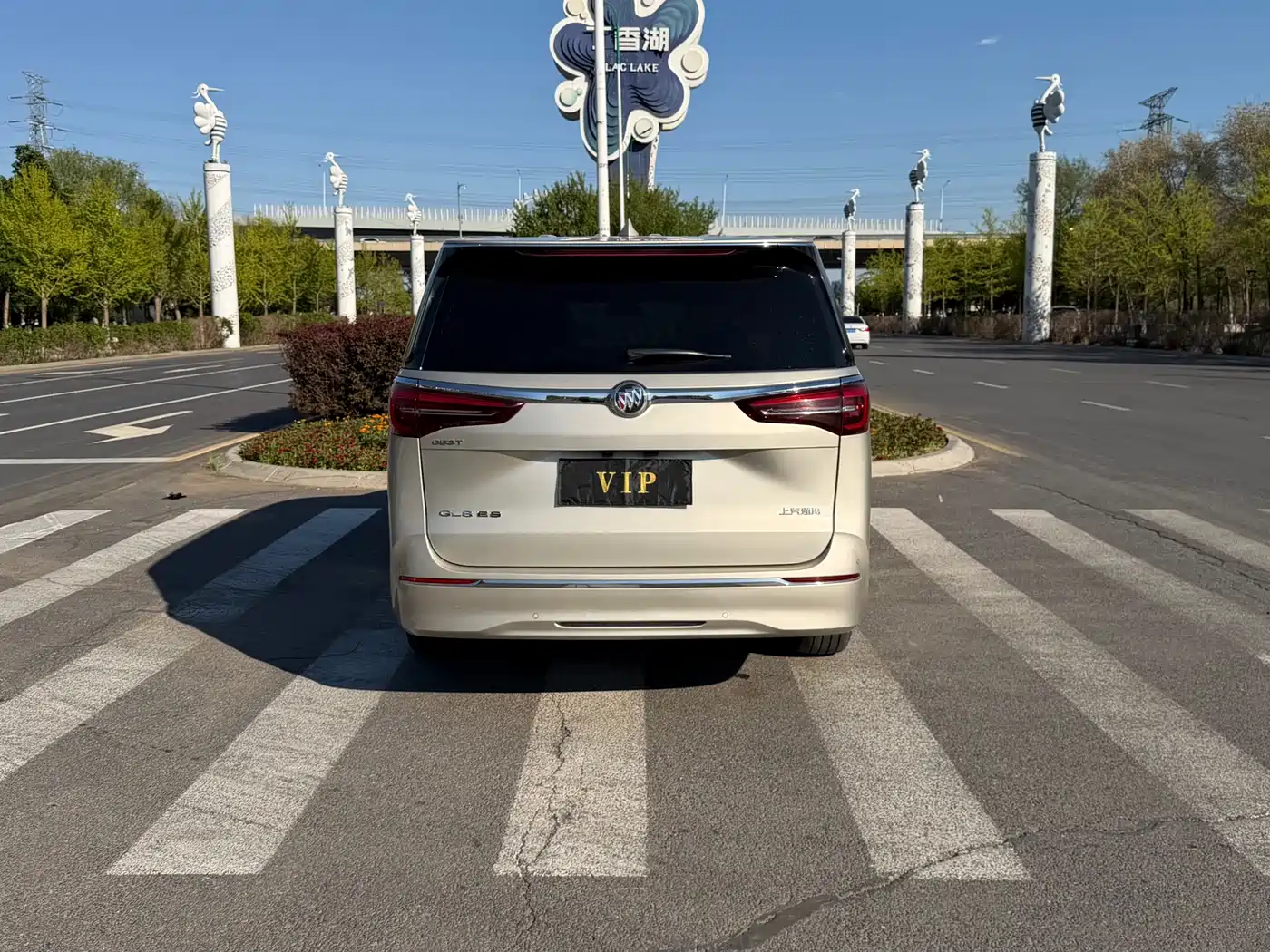Buick GL8 2021 ES Landlord 653T Luxury фото 6