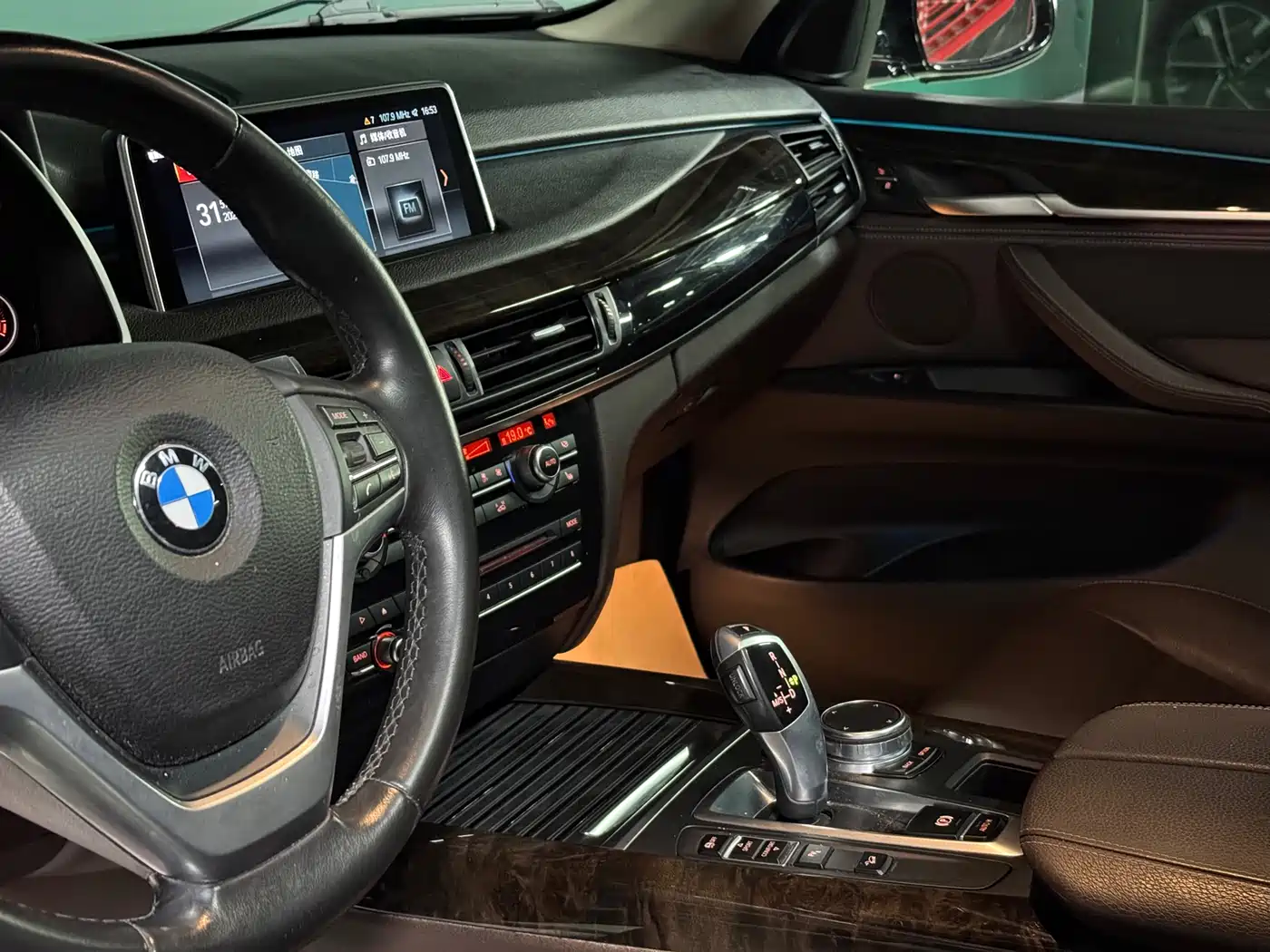 BMW X5 (Import) 2017 xDrive28i фото 12