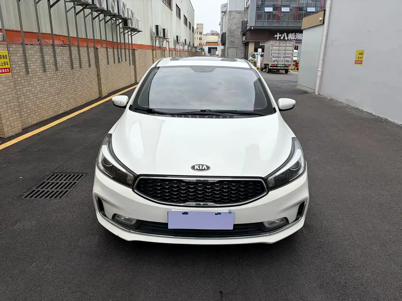 Kia K3 2017 1.6L Automatic 15th Anniversary Special GLS фото 2