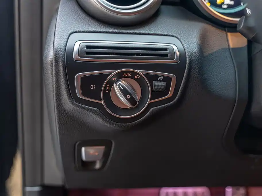 Mercedes-Benz GLC 2021 GLC 300 L 4MATIC Sporty фото 19