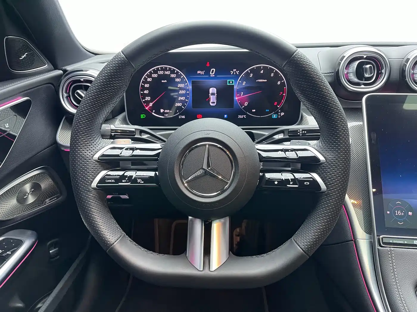 Mercedes-Benz C-Class 2024 Facelift III C 260 L Night Sport Edition фото 12