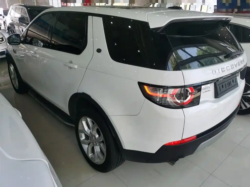 Land Rover Discovery Sport 2016 2.0T HSE фото 5