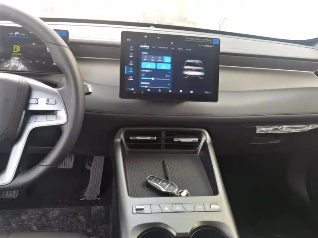 BYD Qin PLUS 2026 DM-i Smart Edition 128KM Progressive фото 13